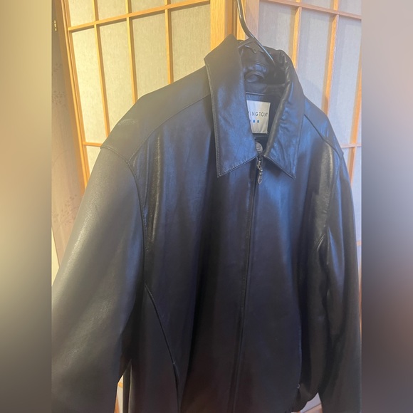 Worthington Leather Jacket. Zips with ease. Size large. Excellent new condition. - Picture 4 of 14